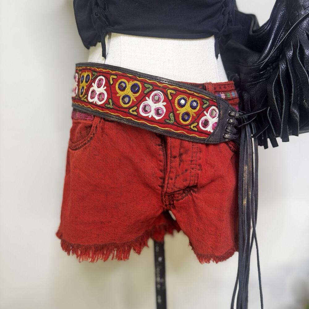 Free People Red Distressed Cutoff Shorts Button Fly Boho Festival Y2K 25 NWT - Picture 2 of 10
